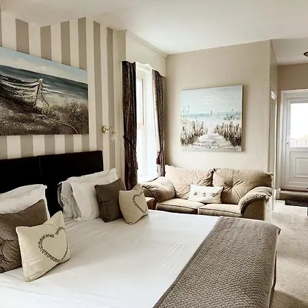 The White House - 4*