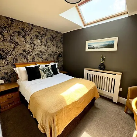 The White House - Whitby