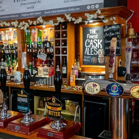 The White House Inn - Whitby Мини-отель Уитби