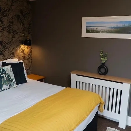 The White House Inn - Whitby Уитби