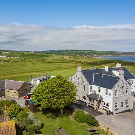 The White House Inn - Whitby Мини-отель