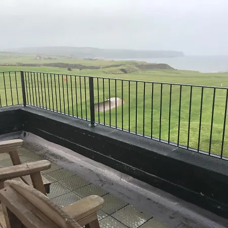 The White House Inn - Whitby Уитби
