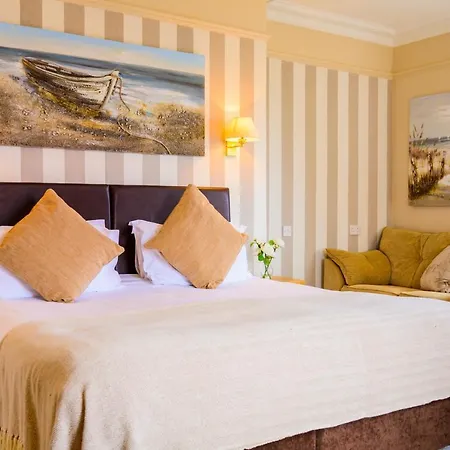 The White House Inn - Whitby Мини-отель Уитби