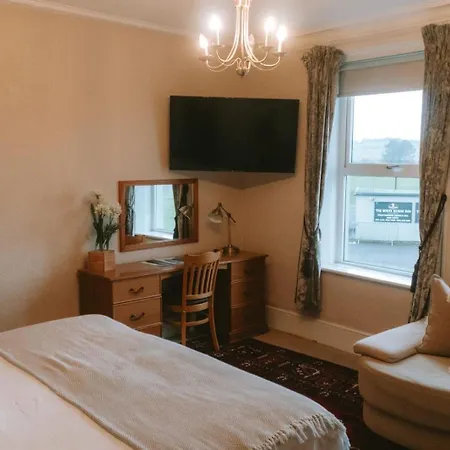 The White House Inn - Whitby 4* Whitby
