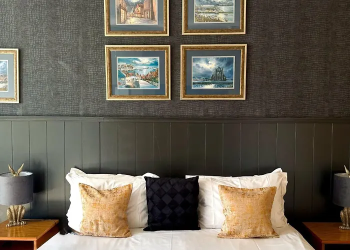 The White House Inn - Whitby