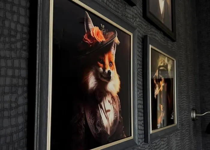 The White House Inn - Whitby Inn